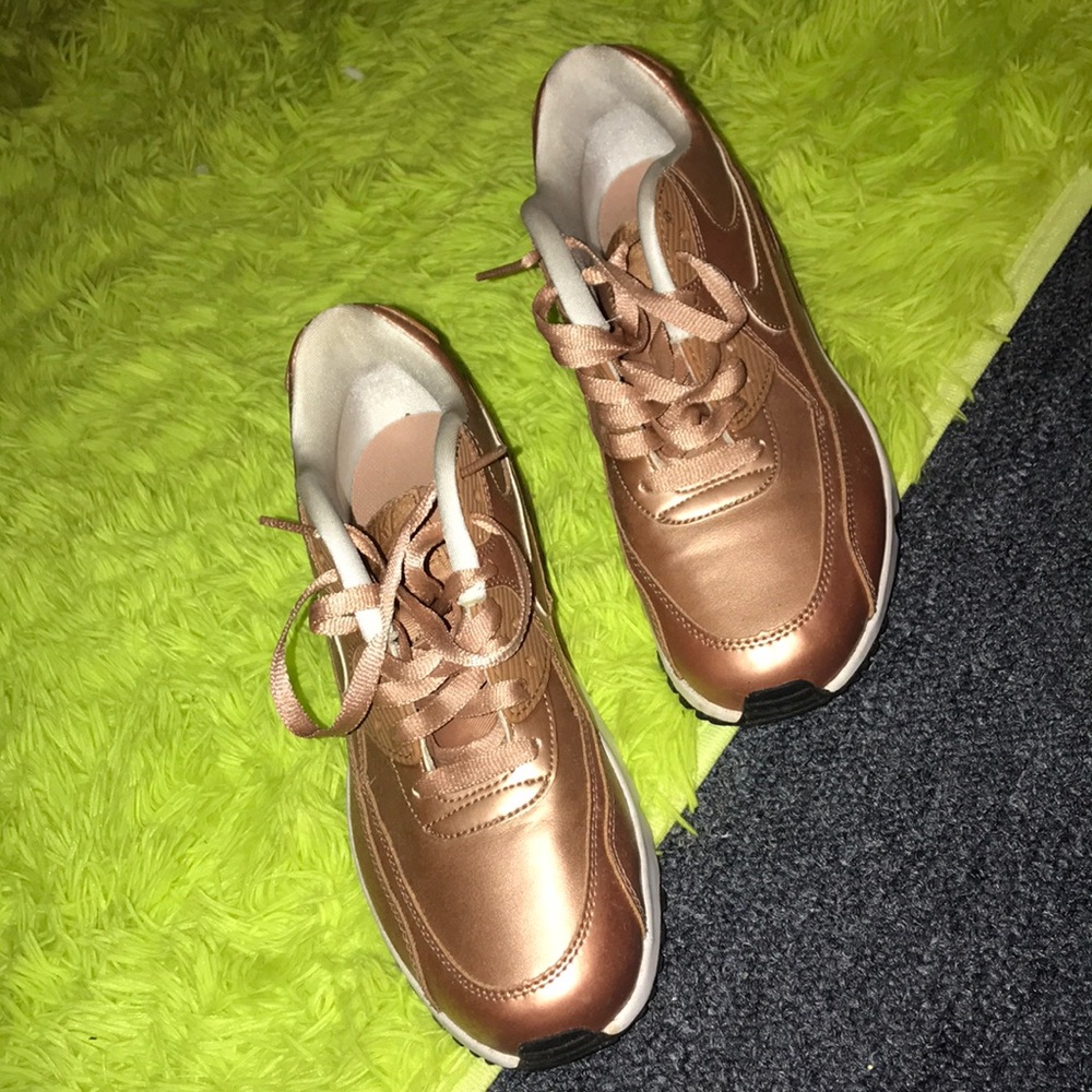 AirMax - Picture 3 of 3